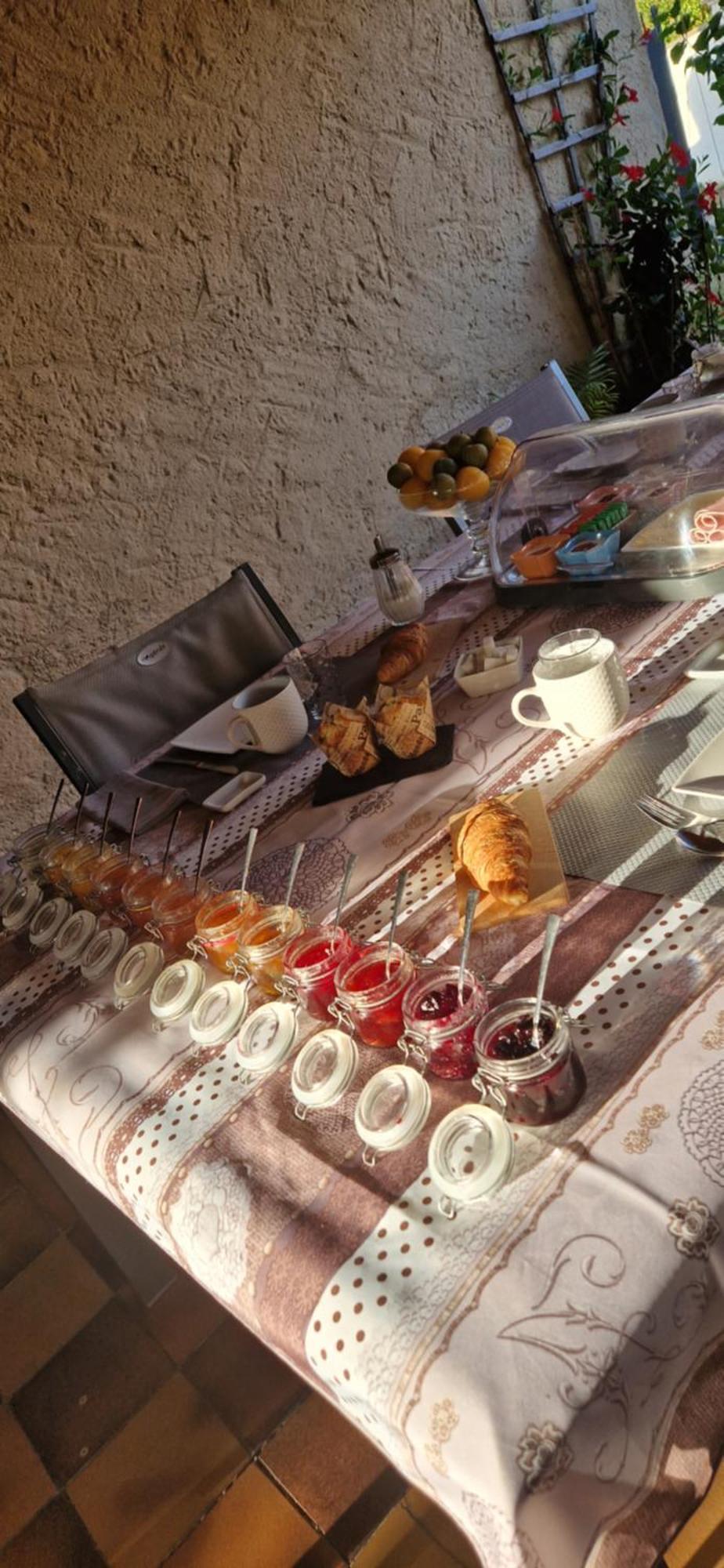 Bed and Breakfast Le Miroir Des Etoiles Pomport Exterior foto