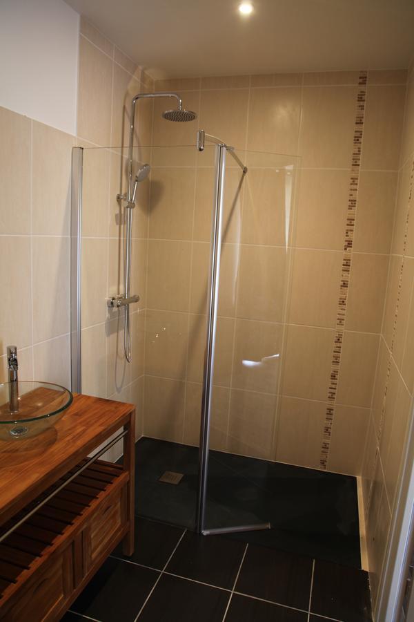Bed and Breakfast Le Miroir Des Etoiles Pomport Zimmer foto